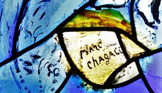 Витражи Марка Шагала в английской деревне
